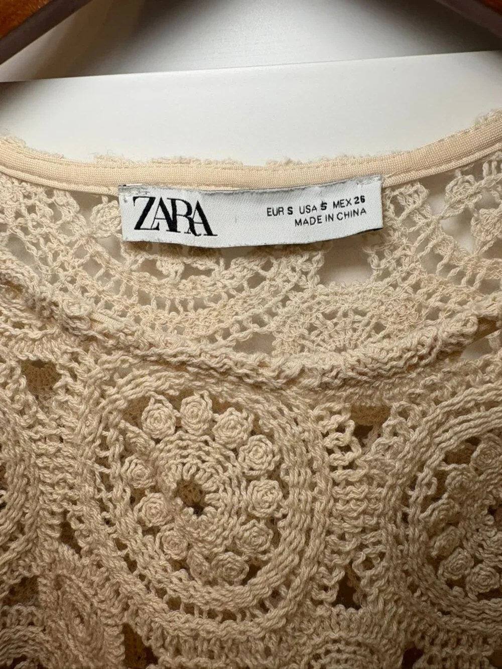 Zara Beige Crochet Lace Romantic Puff Sleeve Scalloped Hem Top Size S